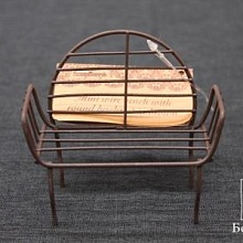 Металлическая мини скамейка с круглой спинкой коричневая